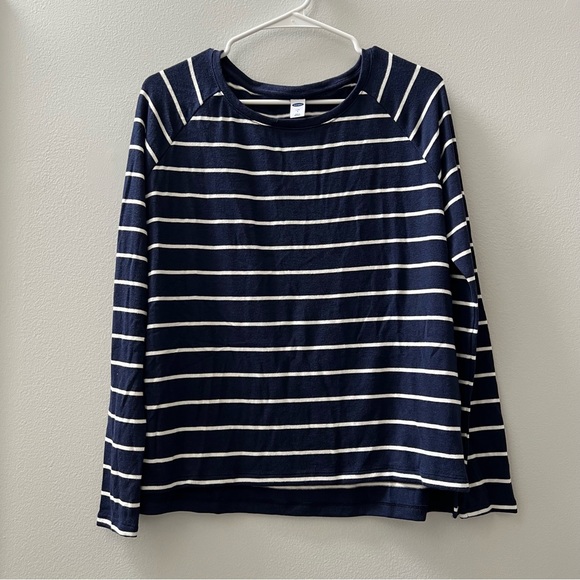 Old Navy Tops - Old Navy Luxe Blue & White Seer Sucker Top Sz S